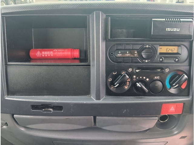 いすゞエルフダンプ小型（2t・3t）[写真26]