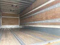 いすゞフォワードアルミバン中型（4t）[写真11]