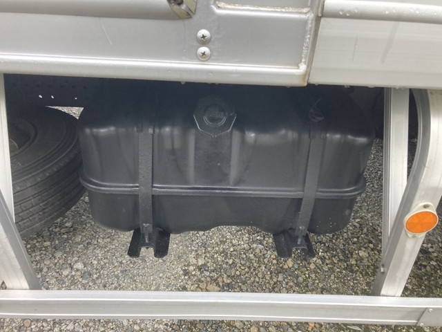 いすゞフォワードアルミバン中型（4t）[写真21]