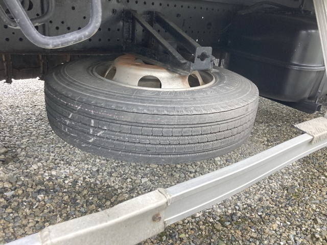 いすゞフォワードアルミバン中型（4t）[写真22]