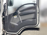 いすゞフォワードアルミバン中型（4t）[写真31]