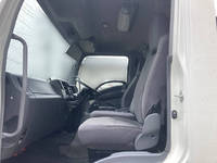 いすゞフォワードアルミバン中型（4t）[写真33]