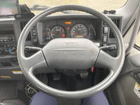 いすゞフォワードアルミバン中型（4t）[写真37]