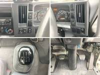 いすゞフォワードアルミバン中型（4t）[写真38]