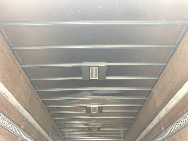 いすゞフォワードアルミバン中型（4t）[写真08]