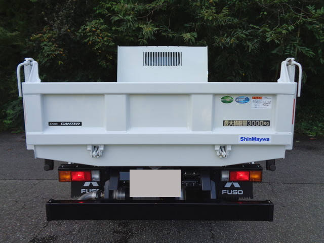 三菱ふそうキャンターダンプ小型（2t・3t）[写真11]