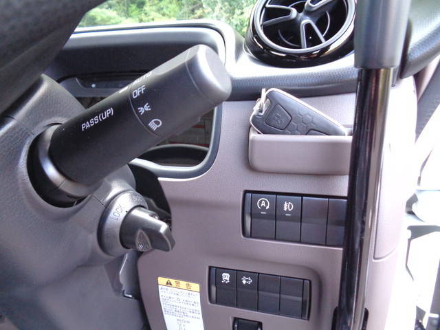 三菱ふそうキャンターダンプ小型（2t・3t）[写真34]