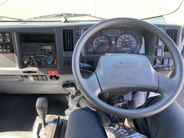 いすゞエルフ冷凍車（冷蔵車）小型（2t・3t）[写真10]