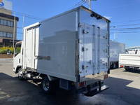 いすゞエルフ冷凍車（冷蔵車）小型（2t・3t）[写真02]