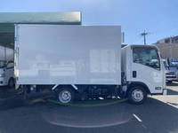 いすゞエルフ冷凍車（冷蔵車）小型（2t・3t）[写真05]