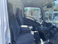 いすゞエルフ冷凍車（冷蔵車）小型（2t・3t）[写真10]