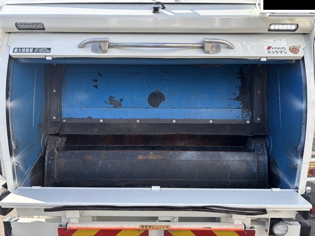 三菱ふそうキャンターパッカー車（塵芥車）小型（2t・3t）[写真10]