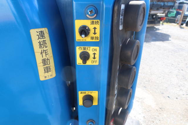 三菱ふそうキャンターパッカー車（塵芥車）小型（2t・3t）[写真12]