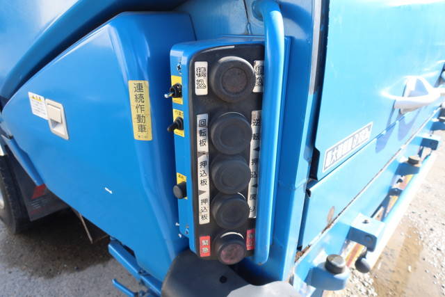 三菱ふそうキャンターパッカー車（塵芥車）小型（2t・3t）[写真13]