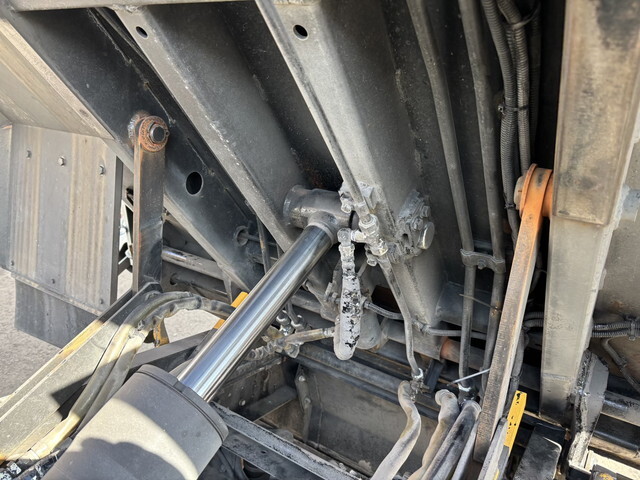 三菱ふそうキャンターパッカー車（塵芥車）小型（2t・3t）[写真14]