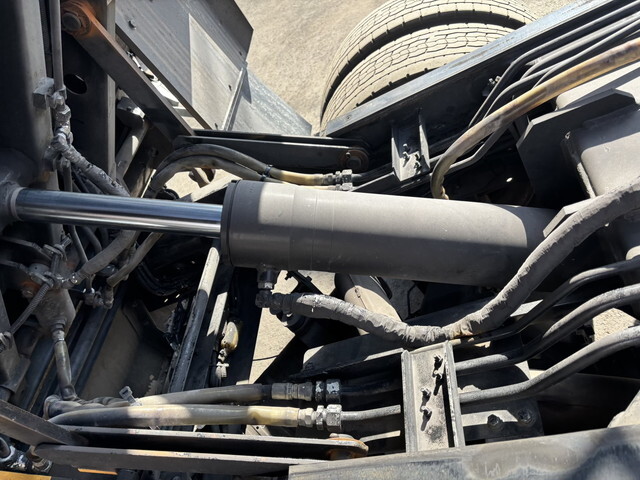 三菱ふそうキャンターパッカー車（塵芥車）小型（2t・3t）[写真15]