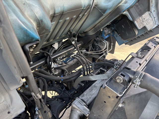 三菱ふそうキャンターパッカー車（塵芥車）小型（2t・3t）[写真23]