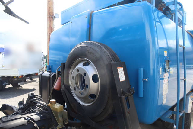 三菱ふそうキャンターパッカー車（塵芥車）小型（2t・3t）[写真24]