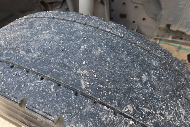 三菱ふそうキャンターパッカー車（塵芥車）小型（2t・3t）[写真25]