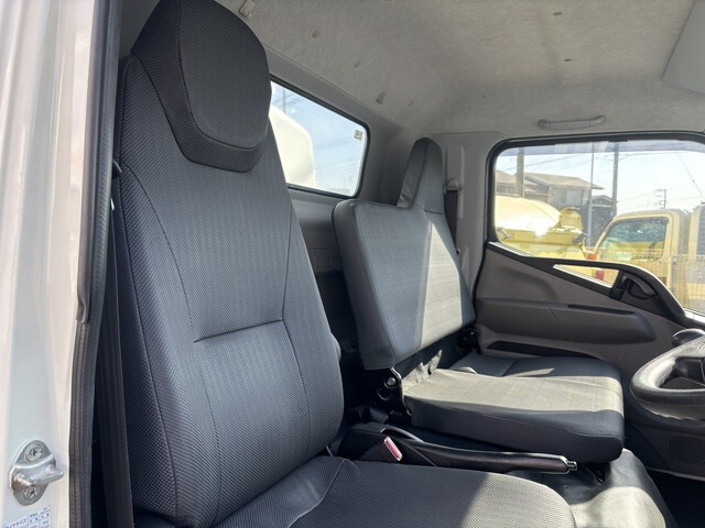 三菱ふそうキャンターパッカー車（塵芥車）小型（2t・3t）[写真28]