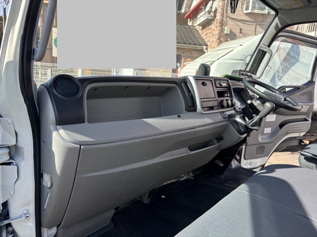 三菱ふそうキャンターパッカー車（塵芥車）小型（2t・3t）[写真32]