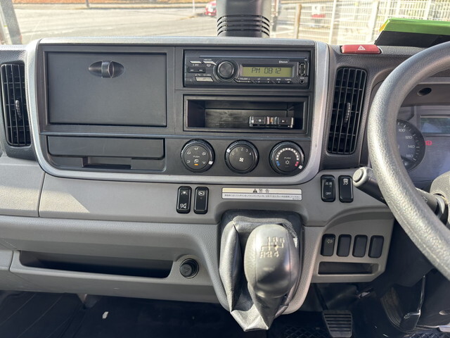 三菱ふそうキャンターパッカー車（塵芥車）小型（2t・3t）[写真34]