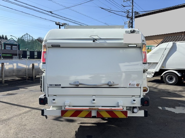 三菱ふそうキャンターパッカー車（塵芥車）小型（2t・3t）[写真05]