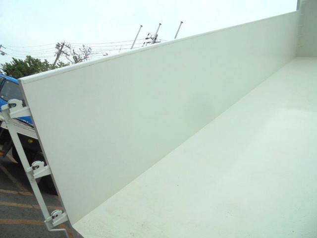 日野プロフィア深ダンプ（土砂禁ダンプ）大型（10t）[写真11]