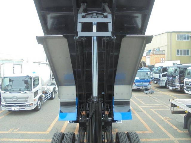 日野プロフィア深ダンプ（土砂禁ダンプ）大型（10t）[写真13]