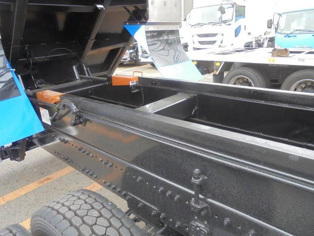 日野プロフィア深ダンプ（土砂禁ダンプ）大型（10t）[写真17]