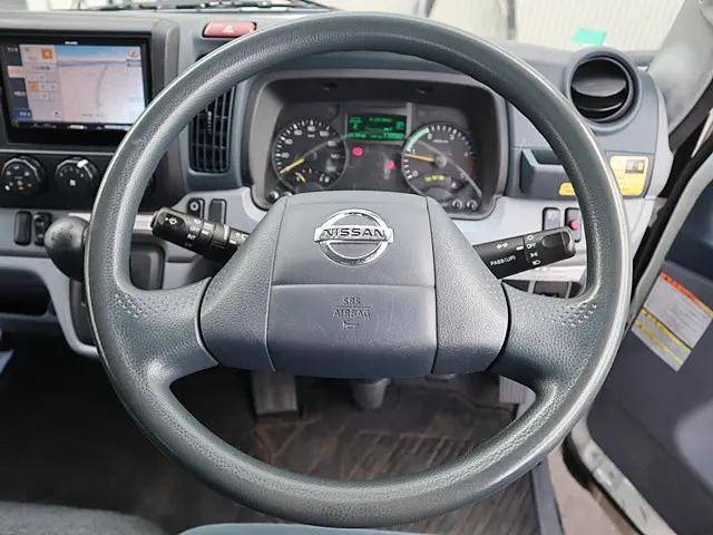 日産アトラスセーフティローダー小型（2t・3t）[写真04]