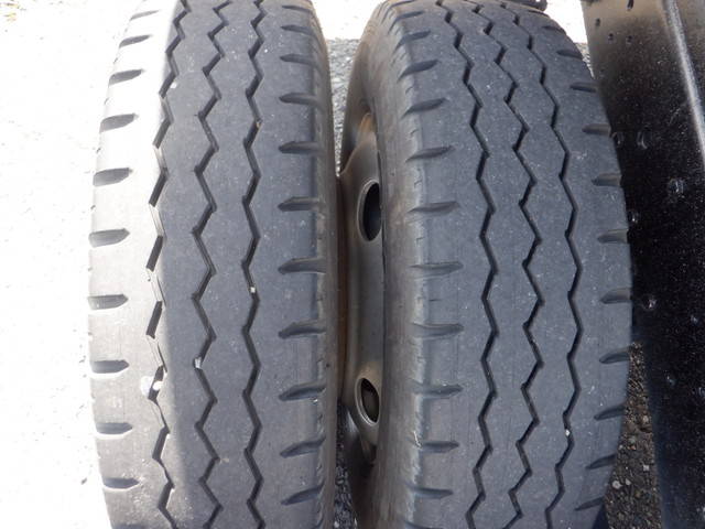 いすゞエルフ深ダンプ（土砂禁ダンプ）小型（2t・3t）[写真10]