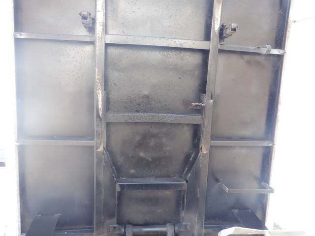 いすゞエルフ深ダンプ（土砂禁ダンプ）小型（2t・3t）[写真08]