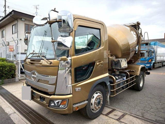 日野レンジャーミキサー車（コンクリートミキサー）増トン（6t・8t）[写真03]