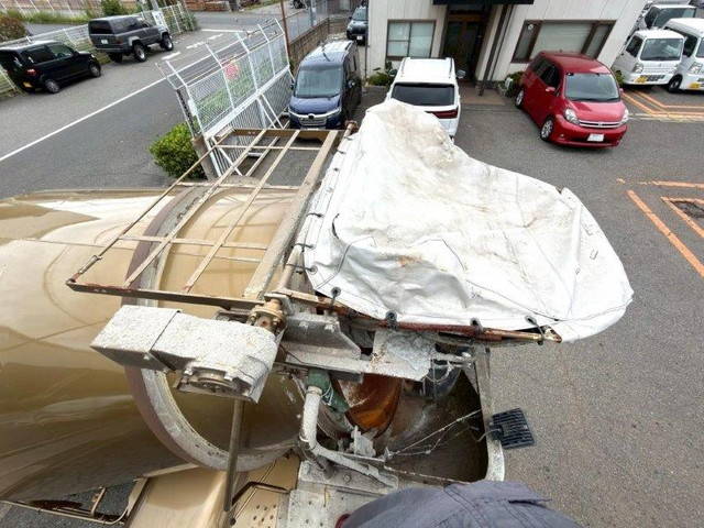日野レンジャーミキサー車（コンクリートミキサー）増トン（6t・8t）[写真05]