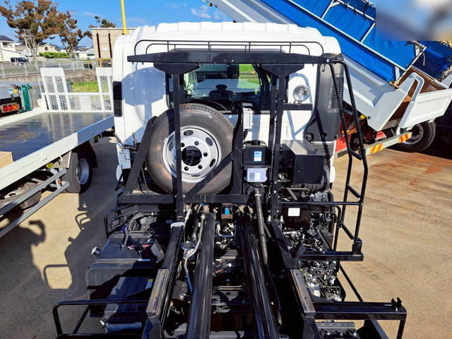 いすゞフォワードコンテナ専用車中型（4t）[写真19]