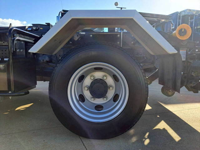 いすゞフォワードコンテナ専用車中型（4t）[写真20]