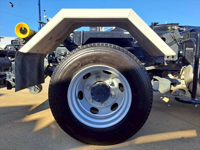 いすゞフォワードコンテナ専用車中型（4t）[写真22]