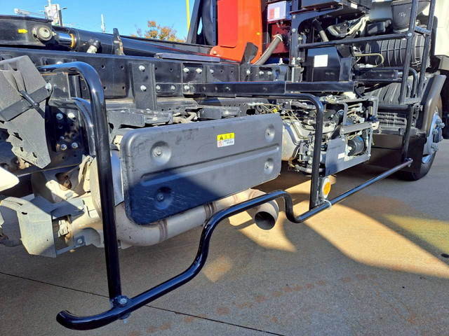 いすゞフォワードコンテナ専用車中型（4t）[写真23]