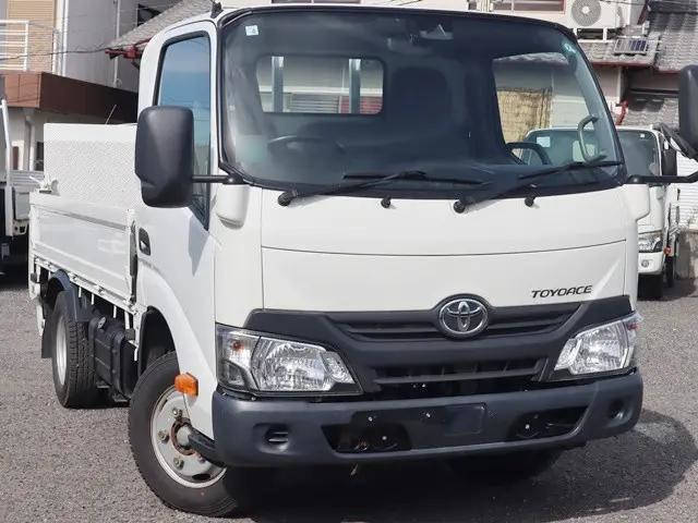 トヨタトヨエース平ボディ小型（2t・3t）[写真03]
