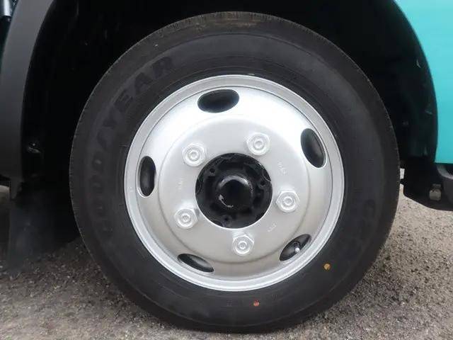 トヨタトヨエース平ボディ小型（2t・3t）[写真20]