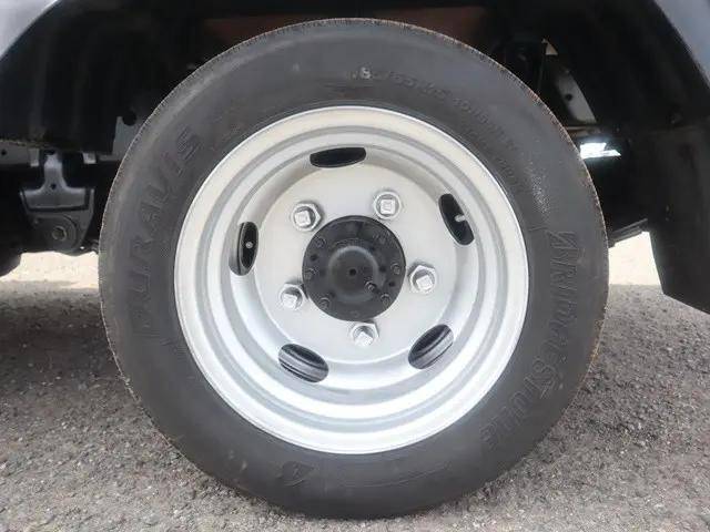 トヨタトヨエース平ボディ小型（2t・3t）[写真24]