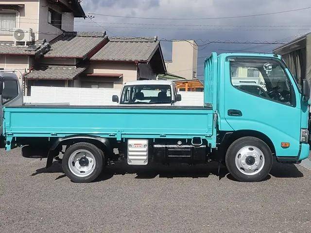 トヨタトヨエース平ボディ小型（2t・3t）[写真05]