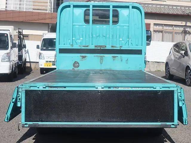 トヨタトヨエース平ボディ小型（2t・3t）[写真09]