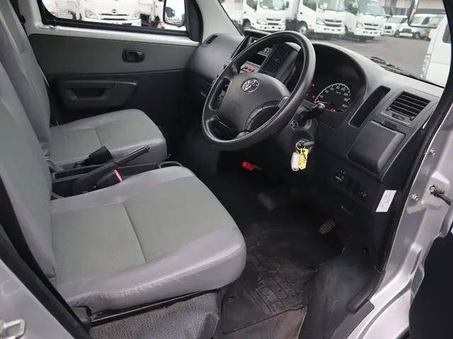 トヨタタウンエース平ボディ小型（2t・3t）[写真26]