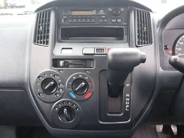 トヨタタウンエース平ボディ小型（2t・3t）[写真32]