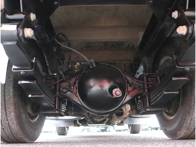 いすゞエルフダブルキャブ（Wキャブ）小型（2t・3t）[写真11]