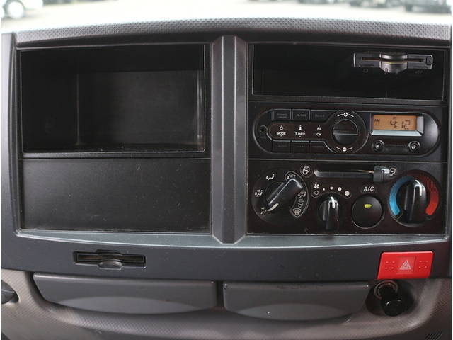 いすゞエルフダブルキャブ（Wキャブ）小型（2t・3t）[写真20]