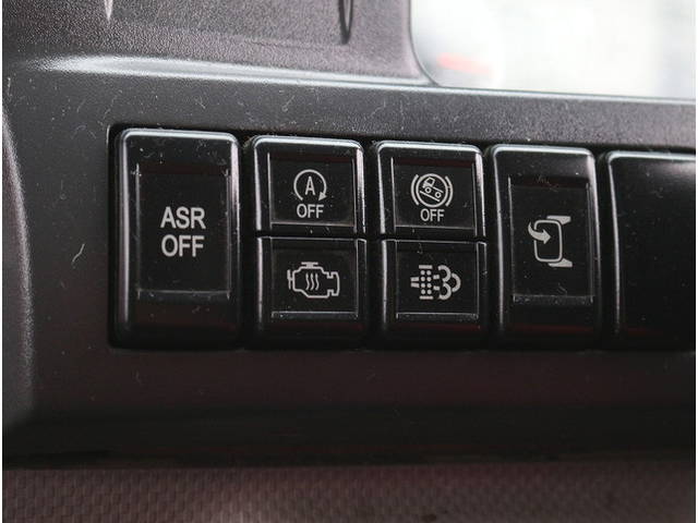 いすゞエルフダブルキャブ（Wキャブ）小型（2t・3t）[写真21]