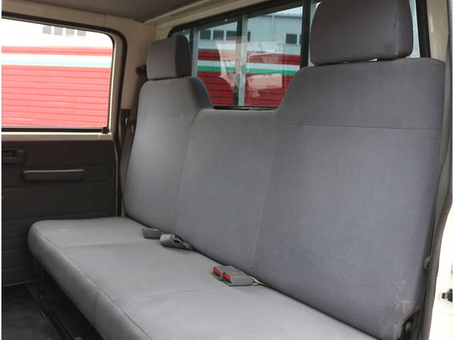 いすゞエルフダブルキャブ（Wキャブ）小型（2t・3t）[写真29]